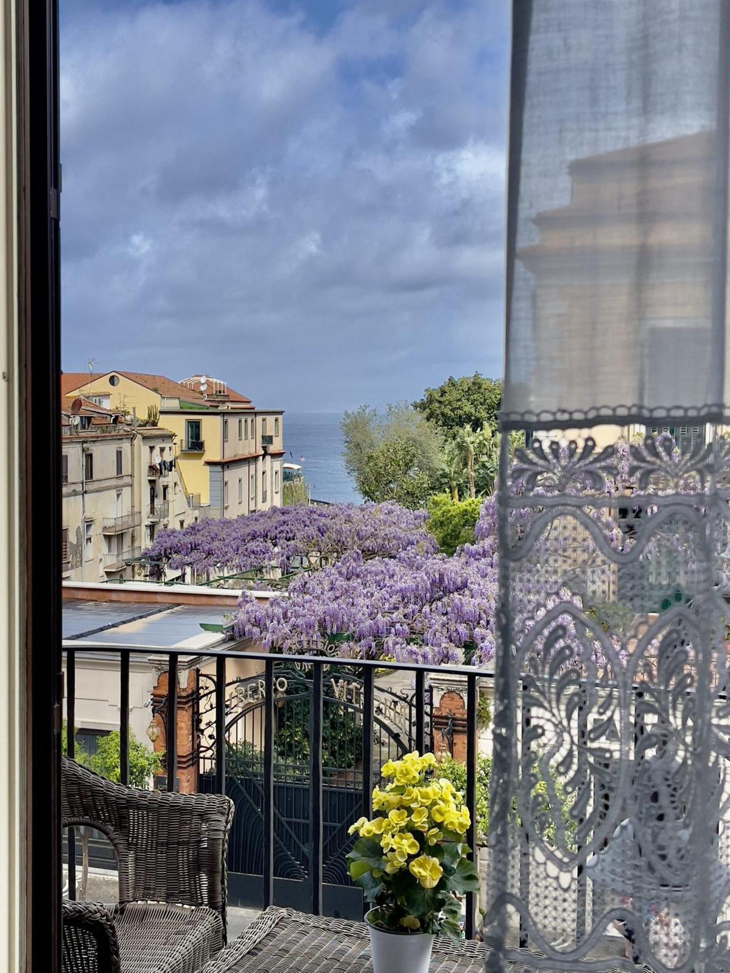 Bed and Breakfast Ambasciata Sorrento Relais Exterior foto
